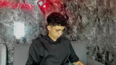 Snapshot of cameron_lux4 chatting on May 2026 03:12:01 AM CAMERON online show from May 2026 03:12:01 AM