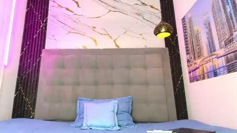 Snapshot of cameron_lux4 chatting on May 2026 03:47:01 AM CAMERON online show from May 2026 03:47:01 AM