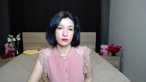 Cameronenns online show from December 2025 08:18:02 PM