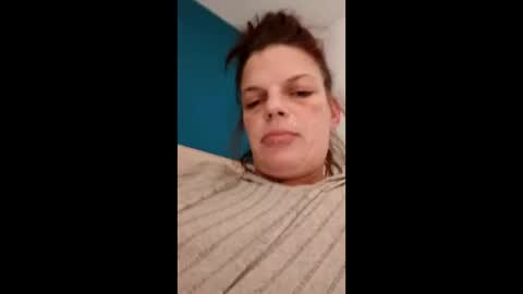 Snapshot of camgirly7 chatting on November 2025 06:01:01 AM Caresse ... online show from November 2025 06:01:01 AM