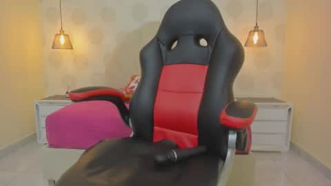 C A M I L A  online show from December 2025 08:15:02 PM