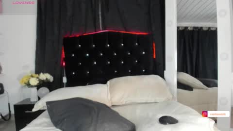 Camila cruz online show from October 2025 09:03:02 PM