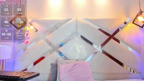 cami_rouxx online show from October 2025 06:00:01 AM