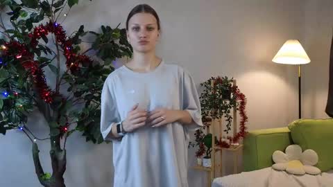 Olivia online show from January 2026 07:52:02 PM