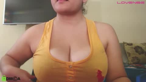 Camila  online show from January 2026 04:20:01 PM