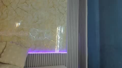 Cami online show from September 2025 10:42:01 AM