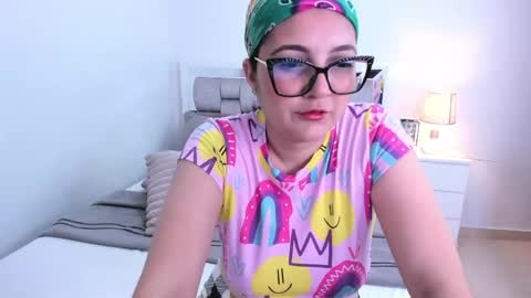 Camila buitrago online show from April 2026 11:05:02 PM