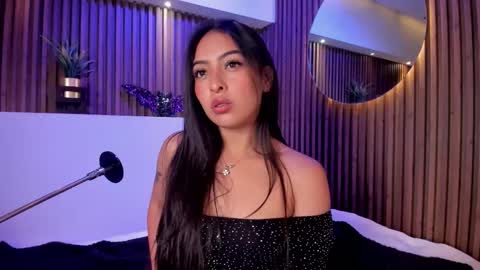 Camila online show from October 2025 04:24:01 AM