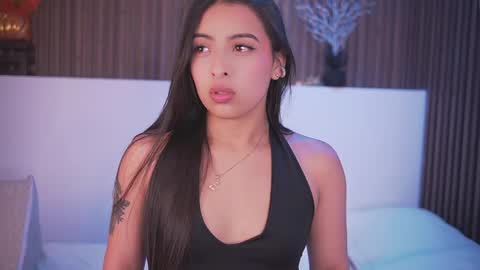 Snapshot of camila_dupont chatting on April 2026 03:53:01 AM Camila online show from April 2026 03:53:01 AM