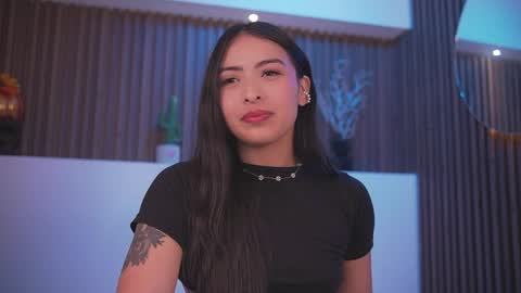 Snapshot of camila_dupont chatting on May 2026 04:31:01 AM Camila online show from May 2026 04:31:01 AM