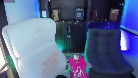 Snapshot of camila_harperr chatting on December 2024 04:04:02 AM C A M I L A online show from December 2024 04:04:02 AM