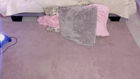 Camila  online show from March 2025 03:15:02 PM