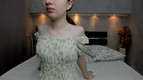 Camilla online show from November 2025 01:11:01 AM