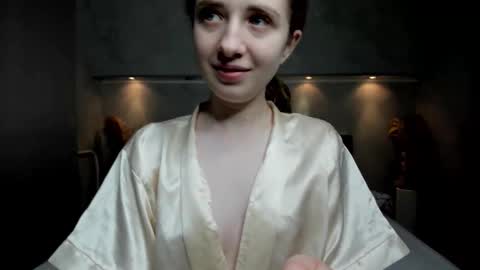 Camilla online show from November 2025 01:06:01 AM