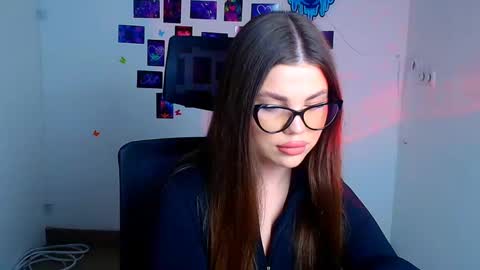 Camilla online show from November 2025 12:19:02 PM