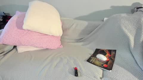 Camilla   online show from October 2025 12:28:02 PM