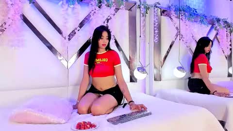 Snapshot of camillarose1 chatting on November 2025 01:23:01 PM    online show from November 2025 01:23:01 PM