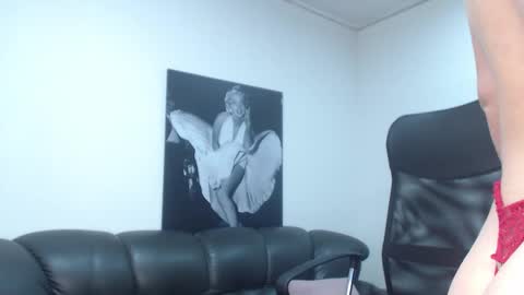 Camille online show from October 2025 09:55:02 PM