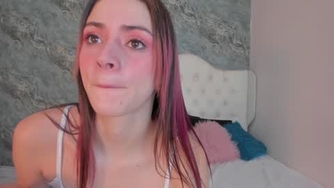 C A M I L L E N    Help me get to the top online show from January 2025 07:48:01 PM