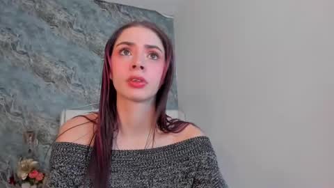 C A M I L L E N    Help me get to the top online show from February 2025 07:31:02 PM