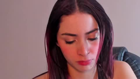 C A M I L L E N    Help me get to the top online show from February 2025 07:27:01 PM