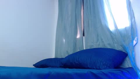 camilo_contre21 online show from February 2025 07:47:02 PM