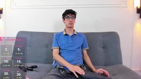 Snapshot of camilo_stark chatting on April 2026 03:20:01 AM Camilo online show from April 2026 03:20:01 AM