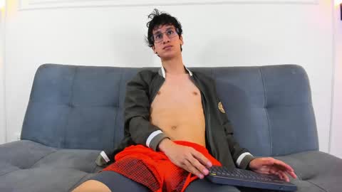 Snapshot of camilo_stark chatting on May 2026 03:24:02 AM Camilo online show from May 2026 03:24:02 AM