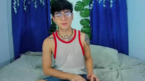 Snapshot of camilo_xcam chatting on February 2025 06:30:02 PM CAMILO online show from February 2025 06:30:02 PM