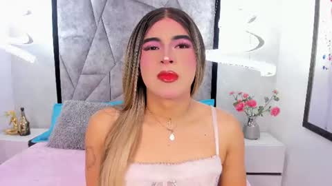 camirauxx online show from June 2026 10:01:02 PM