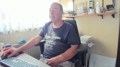 Cammee online show from September 2025 06:56:02 AM