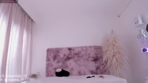 Laura Camila online show from January 2025 08:57:02 PM