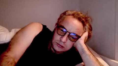 Snapshot of camoswan chatting on December 2024 08:59:01 AM Swan online show from December 2024 08:59:01 AM