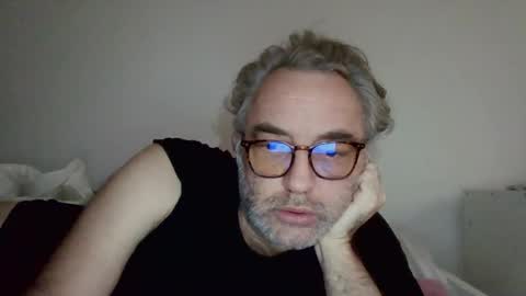 Snapshot of camoswan chatting on December 2024 01:45:02 PM Swan online show from December 2024 01:45:02 PM