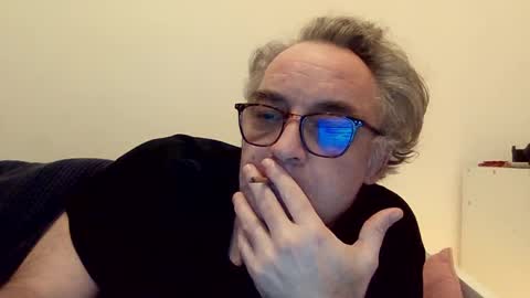 Snapshot of camoswan chatting on January 2025 12:19:02 AM Swan online show from January 2025 12:19:02 AM