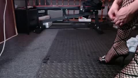 camotegrueso13 online show from September 2025 03:30:01 AM