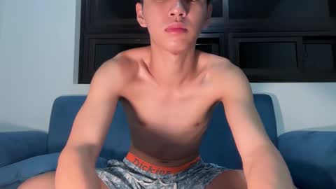 Ethan online show from October 2025 06:02:01 PM