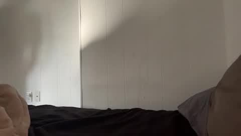 canadianboy204 online show from October 2025 09:00:02 PM