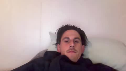 canadianboy204 online show from April 2026 02:33:01 AM