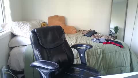 Snapshot of canadianstud18 chatting on January 2025 08:44:01 PM Devon online show from January 2025 08:44:01 PM