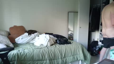 Snapshot of canadianstud18 chatting on January 2025 05:51:02 PM Devon online show from January 2025 05:51:02 PM