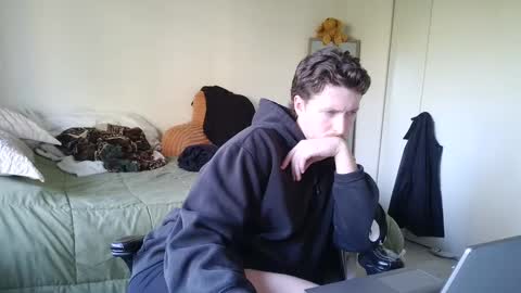 Snapshot of canadianstud18 chatting on January 2025 05:41:01 PM Devon online show from January 2025 05:41:01 PM