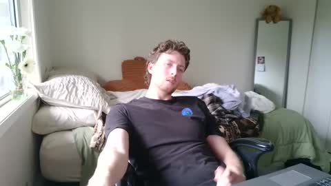 Snapshot of canadianstud18 chatting on February 2025 10:22:01 PM Devon online show from February 2025 10:22:01 PM