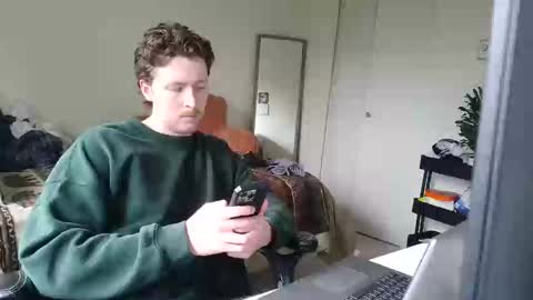 Snapshot of canadianstud18 chatting on February 2025 09:25:02 PM Devon online show from February 2025 09:25:02 PM