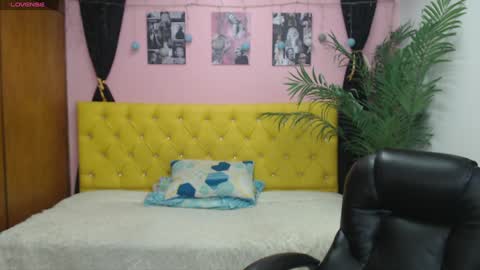 Candy  online show from December 2024 01:16:02 PM