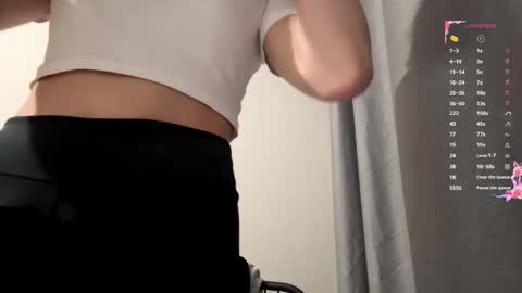 Isabella online show from November 2025 11:35:01 AM