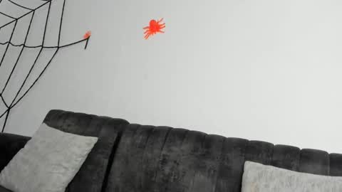 Dayan Camila online show from October 2025 08:15:02 AM