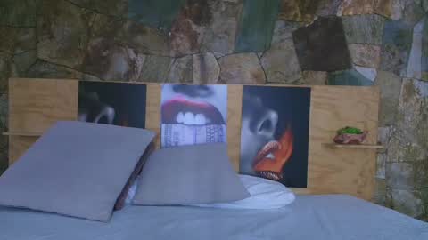 Jolie online show from September 2025 09:07:02 PM