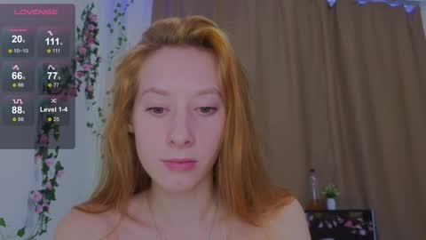 candy_flosse online show from September 2025 08:28:02 AM