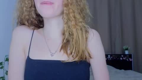 candy_flosse online show from October 2025 08:22:02 AM